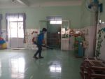 phun thuốc khử khuẩn