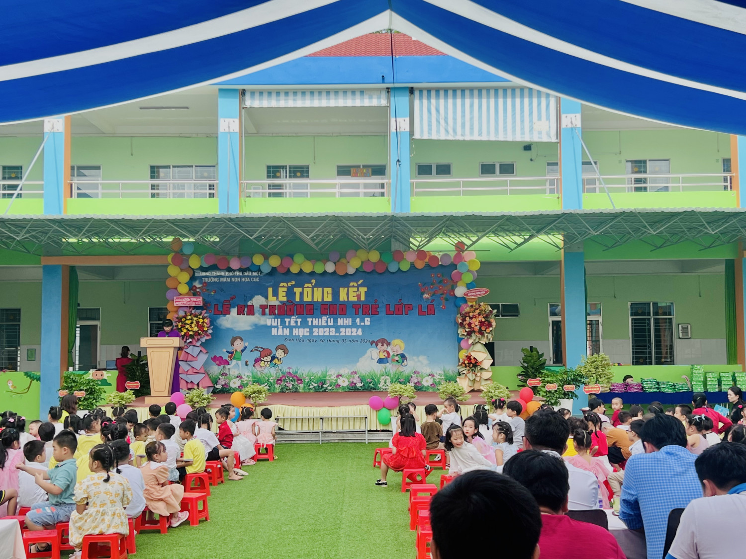 Trường Mầm Non Hoa Cúc tổ chức lễ tổng kết năm học 2023-2024