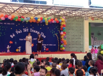 Ngày trung thu của các bé trường mẫu giáo Hoa Cúc năm học 2016 - 2017