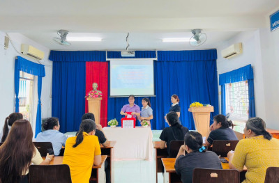 Trường Mầm Non Hoa Cúc phát động phong trào quyên góp, ủng hộ đồng bào vùng bão lũ