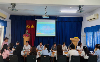 Họp chi bộ đánh giá xếp loại chất lượng tập thể, cá nhân năm 2025