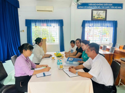 Trường mầm non Hoa Cúc đón đoàn HCDC giám sát hoạt động truyền thông- giáo dục sức khoẻ phòng chống dịch bệnh