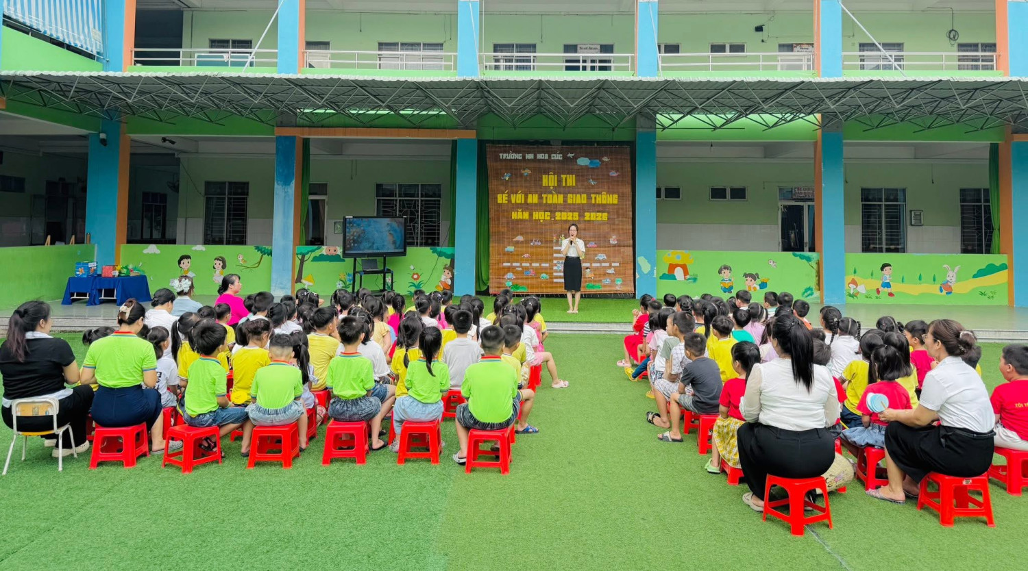 Hội thi “ Bé với giao thông”